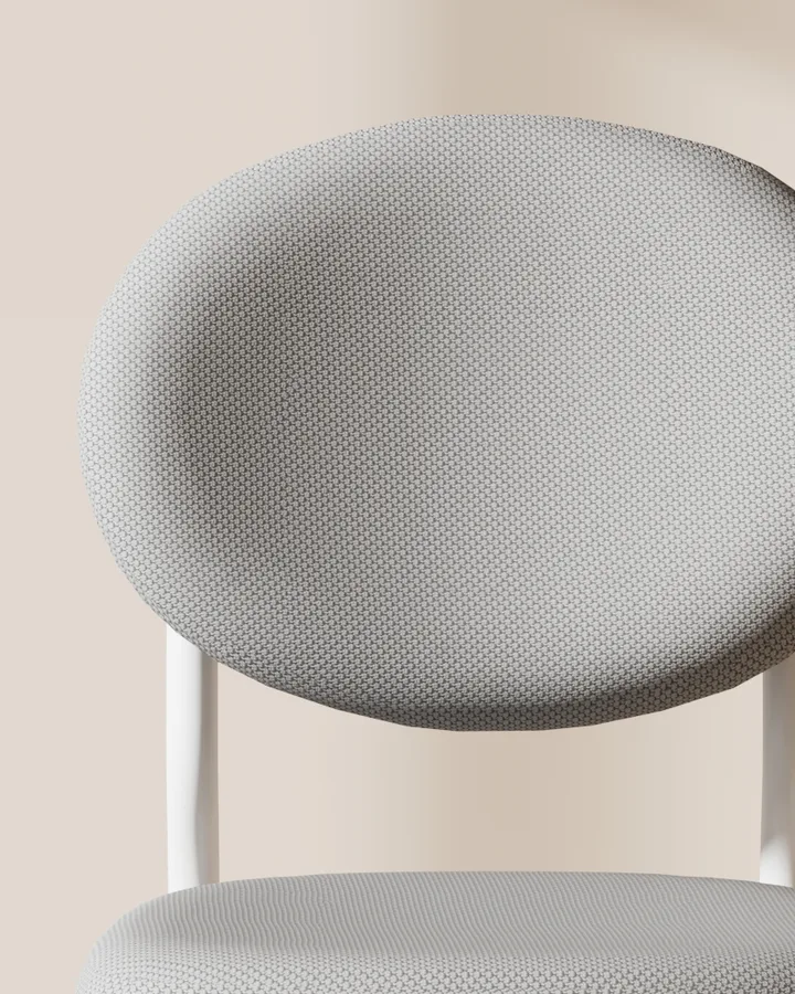 Woven cover on the backrest cushion